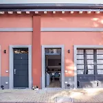 Maffucci 26 - Brand New Flat With Private Parking Spot
